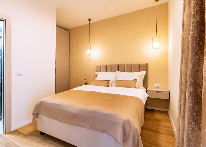 Luxury 2 Bedroom-2 Bathroom With Rooftop Terrace & Luxury App Lägenhet *