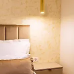 Luxury 2 Bedroom-2 Bathroom With Rooftop Terrace & Luxury App Apartment *