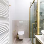 Apartment Luxury 2 Bedroom-2 Bathroom With Rooftop Terrace & Luxury App *