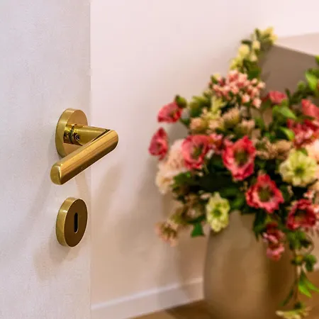 Luxury 2 Bedroom-2 Bathroom With Rooftop Terrace & Luxury App *