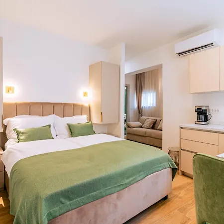 Luxury 2 Bedroom-2 Bathroom With Rooftop Terrace & Luxury App Appartement *