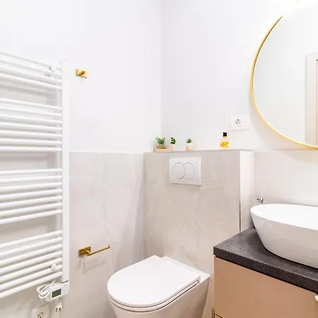 Apartment Luxury 2 Bedroom-2 Bathroom With Rooftop Terrace & Luxury App