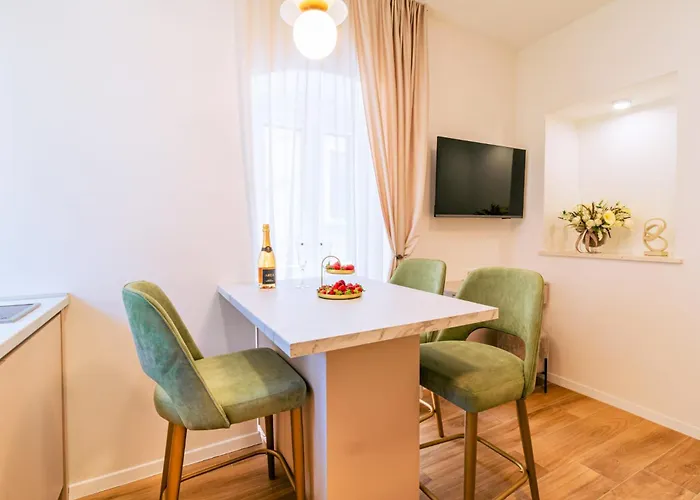 דירה Luxury 2 Bedroom-2 Bathroom With Rooftop Terrace & Luxury App *