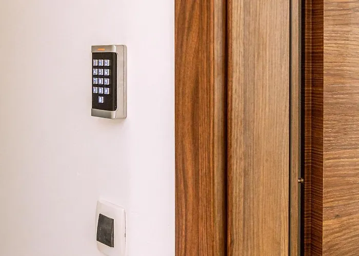 Luxury 2 Bedroom-2 Bathroom With Rooftop Terrace & Luxury App ספליט