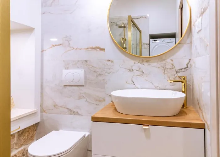 Luxury 2 Bedroom-2 Bathroom With Rooftop Terrace & Luxury App * ספליט