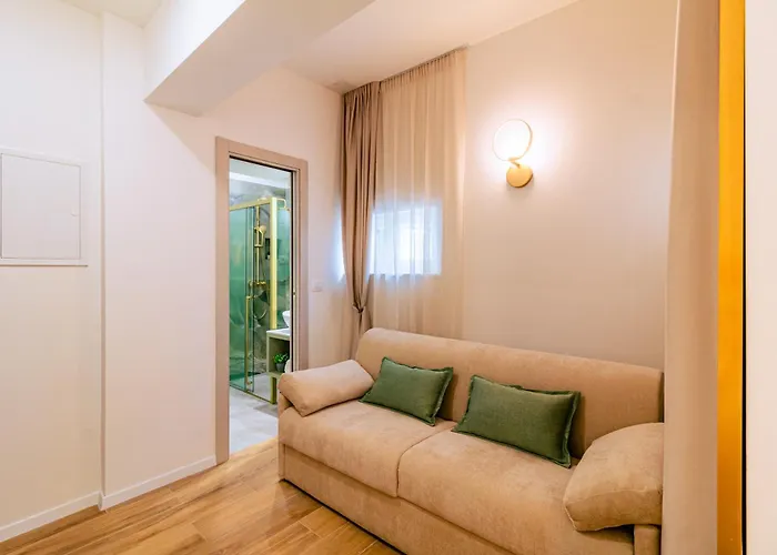 Luxury 2 Bedroom-2 Bathroom With Rooftop Terrace & Luxury App * ספליט