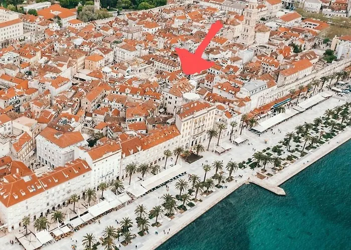 Luxury 2 Bedroom-2 Bathroom With Rooftop Terrace & Luxury App דירה ספליט